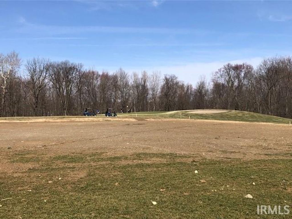 Photo of 2108 Golfview Drive #136, Auburn, IN 46706 (MLS # 202600053)