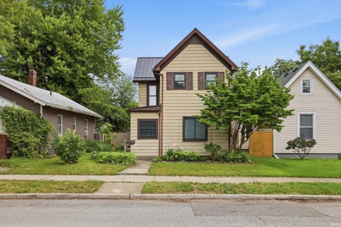 Photo for 625 Riverside Avenue