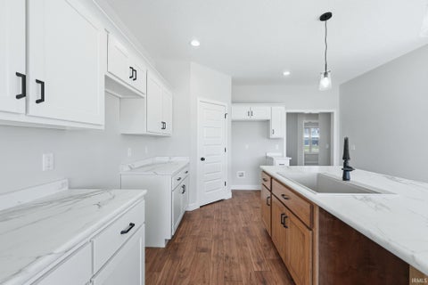 Tiny photo for 988 Arthur Heights Drive, Fort Wayne, IN 46818 (MLS # 202612774)