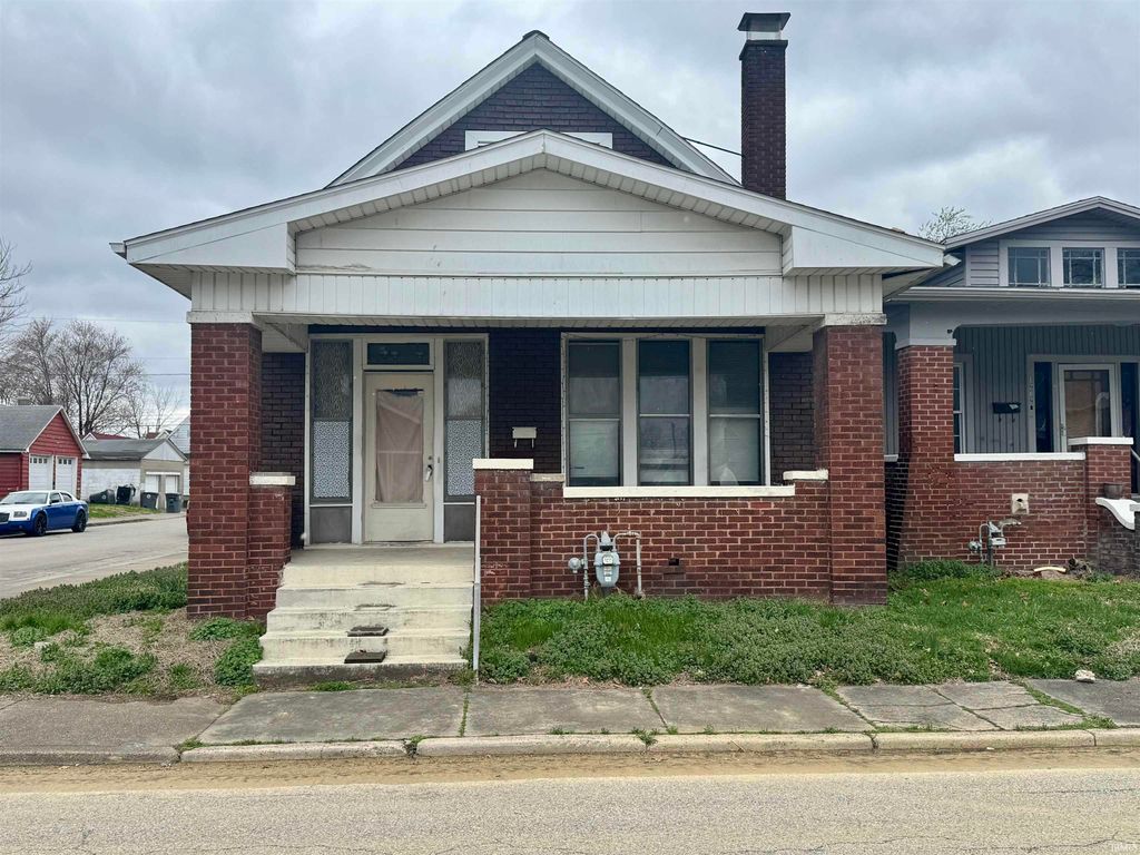 Photo of 1200 N Third Avenue, Evansville, IN 47710 (MLS # 202609359)