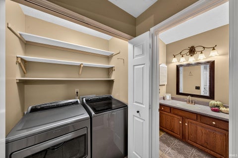 Tiny photo for 4713 Rivers Edge Drive, Mishawaka, IN 46544 (MLS # 202643827)
