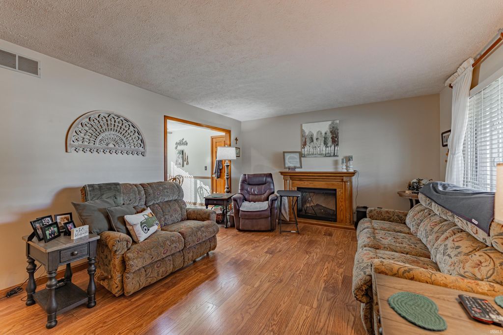 Photo of 2508 Woods Drive, Wadesville, IN 47638 (MLS # 202544183)