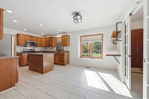 Tiny photo for 1773 E Ravenwood Lane, Columbia City, IN 46725 (MLS # 202643851)