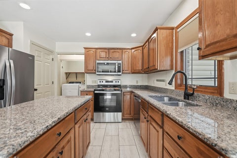 Tiny photo for 1773 E Ravenwood Lane, Columbia City, IN 46725 (MLS # 202643851)
