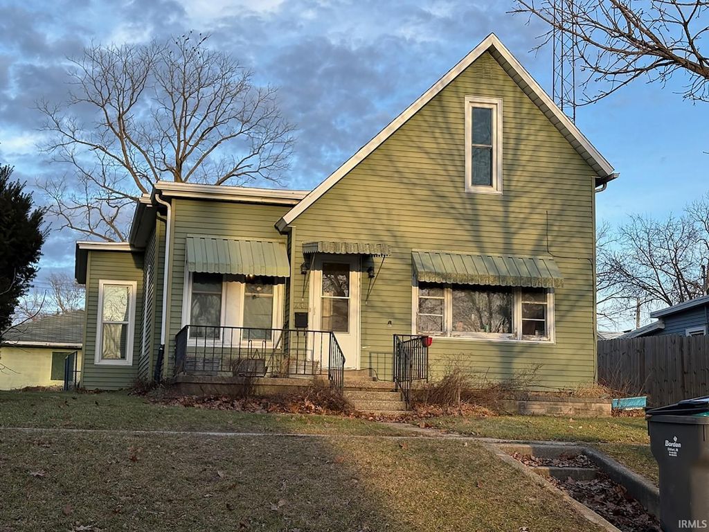Photo of 208 Crescent Street, Goshen, IN 46528 (MLS # 202601591)
