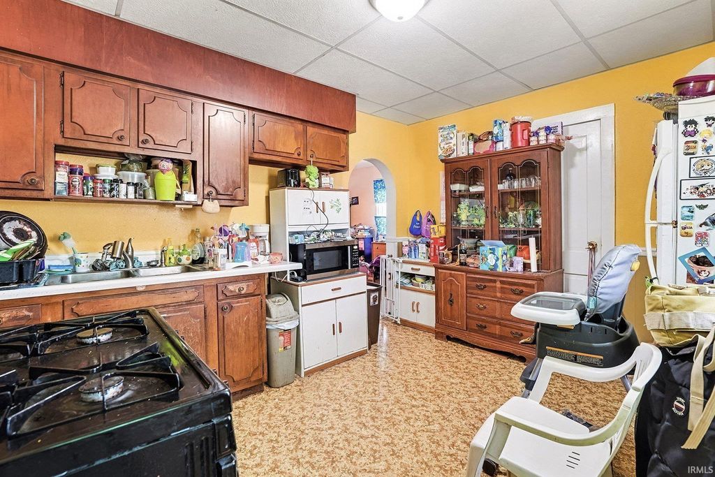 Photo of 208 Crescent Street, Goshen, IN 46528 (MLS # 202601591)