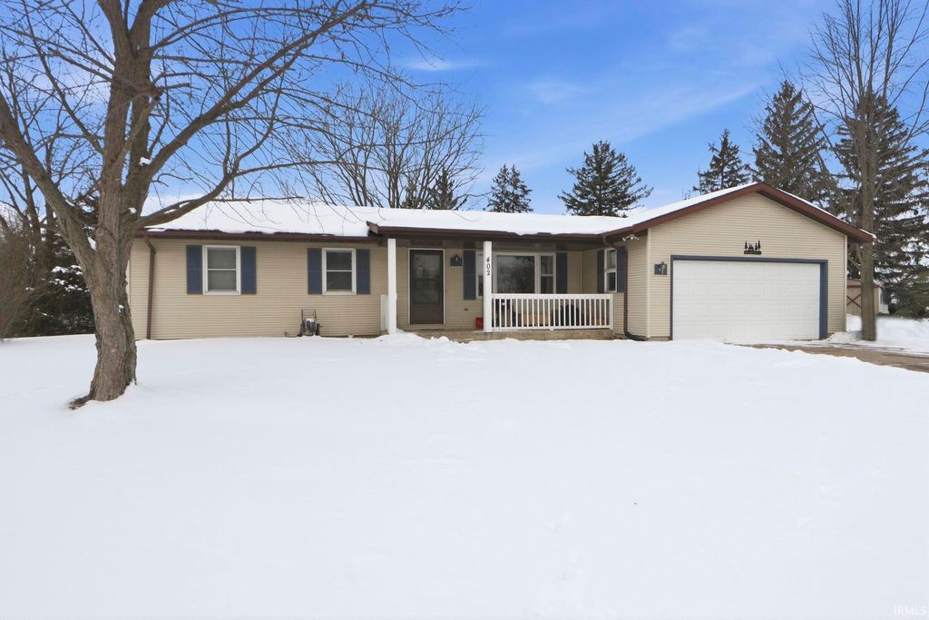 Photo of 402 W Columbia Parkway, Columbia City, IN 46725 (MLS # 202605307)