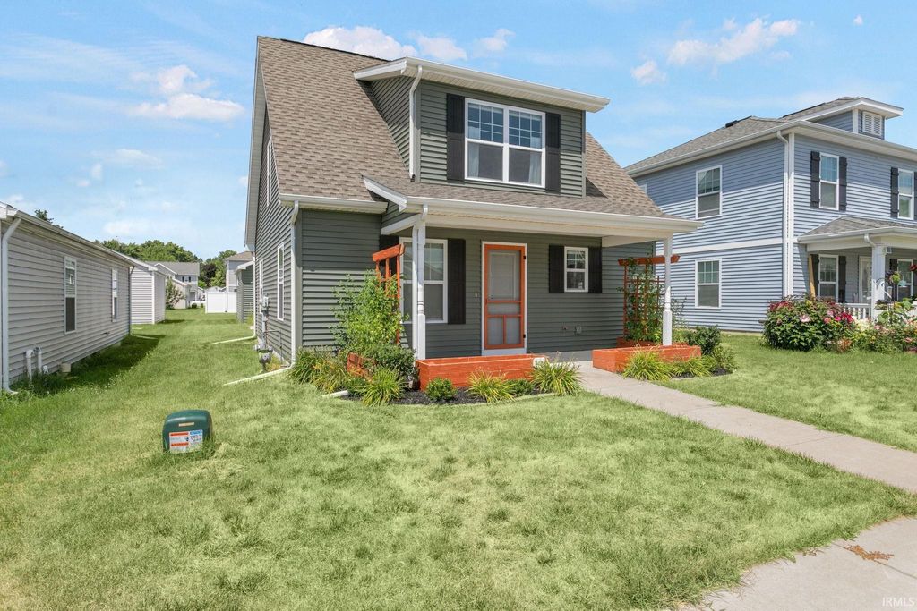 Photo of 1544 E Edgar Avenue, Mishawaka, IN 46545 (MLS # 202629977)