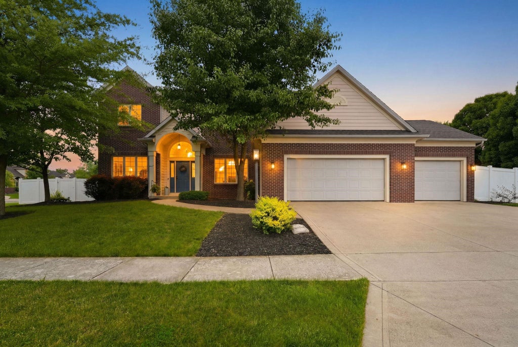 Photo of 4607 Claremore Chase Drive, Fort Wayne, IN 46845 (MLS # 202619018)