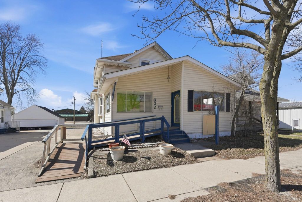 Photo of 622 Broadway Street, New Haven, IN 46774 (MLS # 202608193)