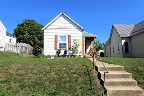 Photo of 1718 North Street, Logansport, IN 46947 (MLS # 202535254)