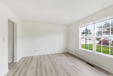 Tiny photo for 1805 Twin Oaks Lane, Lafayette, IN 47905 (MLS # 202544516)