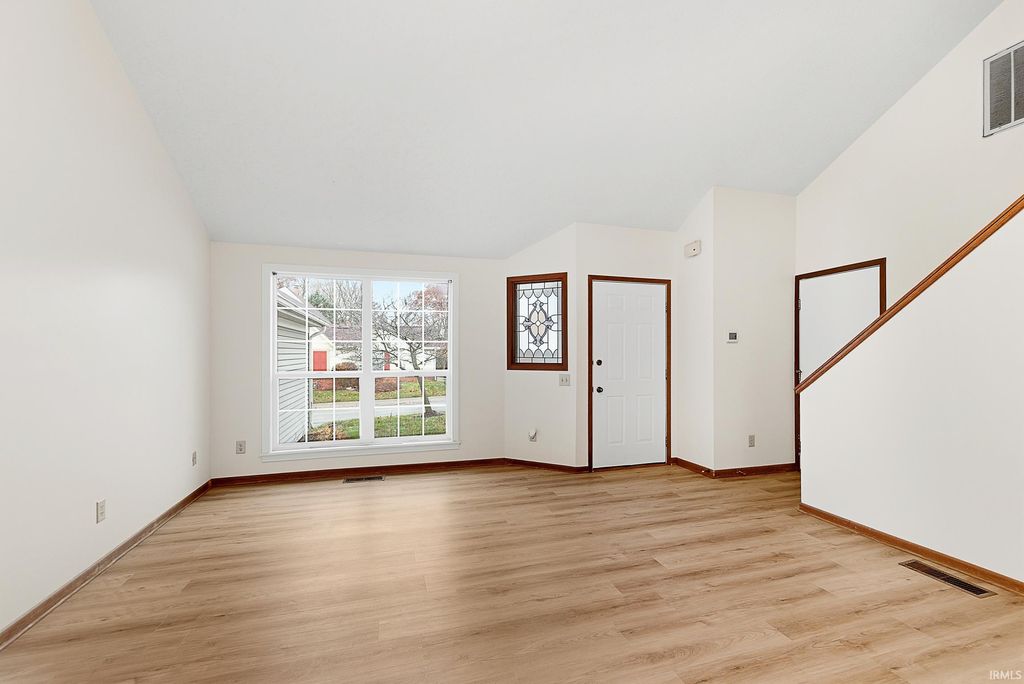 Photo of 1805 Twin Oaks Lane, Lafayette, IN 47905 (MLS # 202544516)