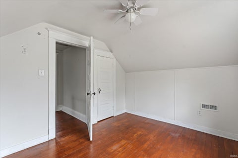 Tiny photo for 2420 Monger Avenue, Elkhart, IN 46517 (MLS # 202619703)