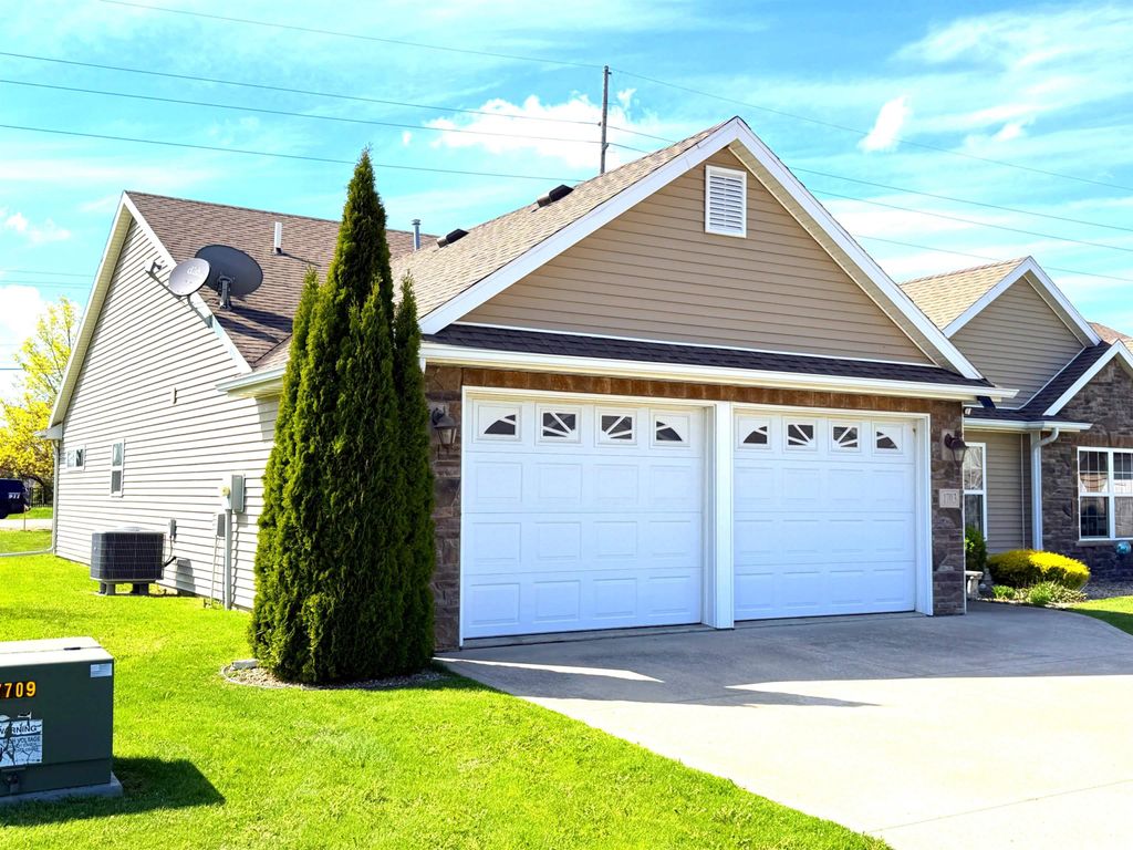 Photo of 1703 Krebs Court, Angola, IN 46703 (MLS # 202616554)