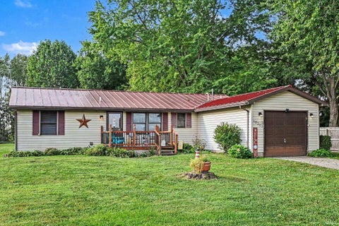 Photo of 10321 8A Road, Plymouth, IN 46563 (MLS # 202637889)