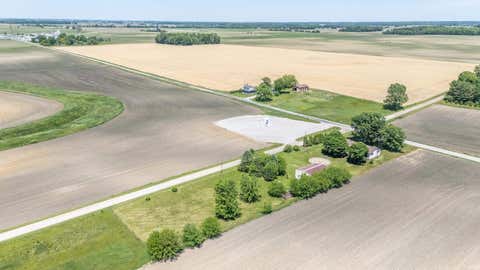 Tiny photo for 7987 N CR 525 W, Royal Center, IN 46978 (MLS # 202624161)