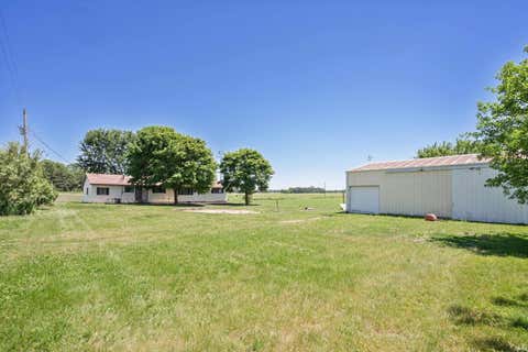 Tiny photo for 7987 N CR 525 W, Royal Center, IN 46978 (MLS # 202624161)