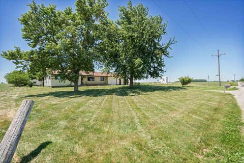 Tiny photo for 7987 N CR 525 W, Royal Center, IN 46978 (MLS # 202624161)
