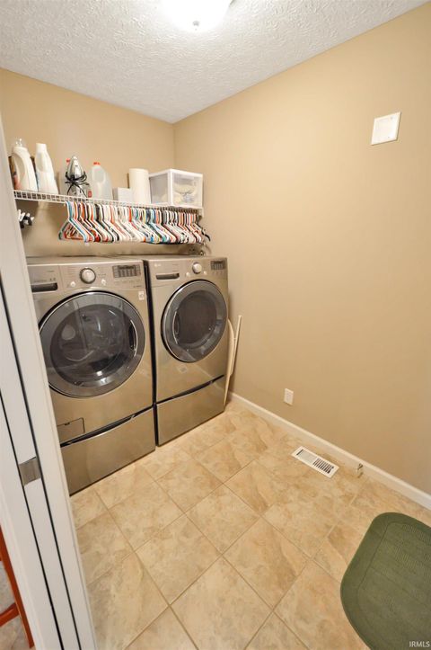 Tiny photo for 2833 Flagstone Way, Lafayette, IN 47909 (MLS # 202604781)