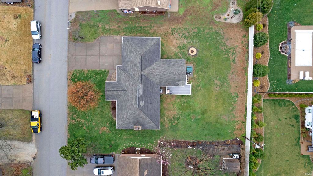 Photo of 8566 Hanover Drive, Newburgh, IN 47630 (MLS # 202607573)