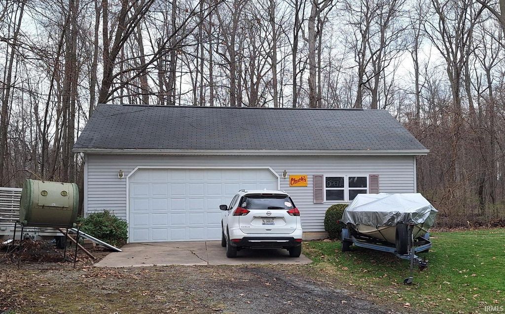 Photo of 3378 E 1000 N Road, Syracuse, IN 46567 (MLS # 202610220)