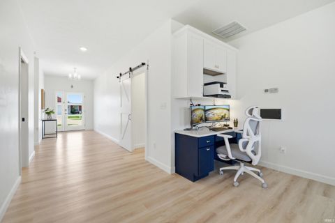 Tiny photo for 347 Haddington Lane, Lafayette, IN 47905 (MLS # 202614539)