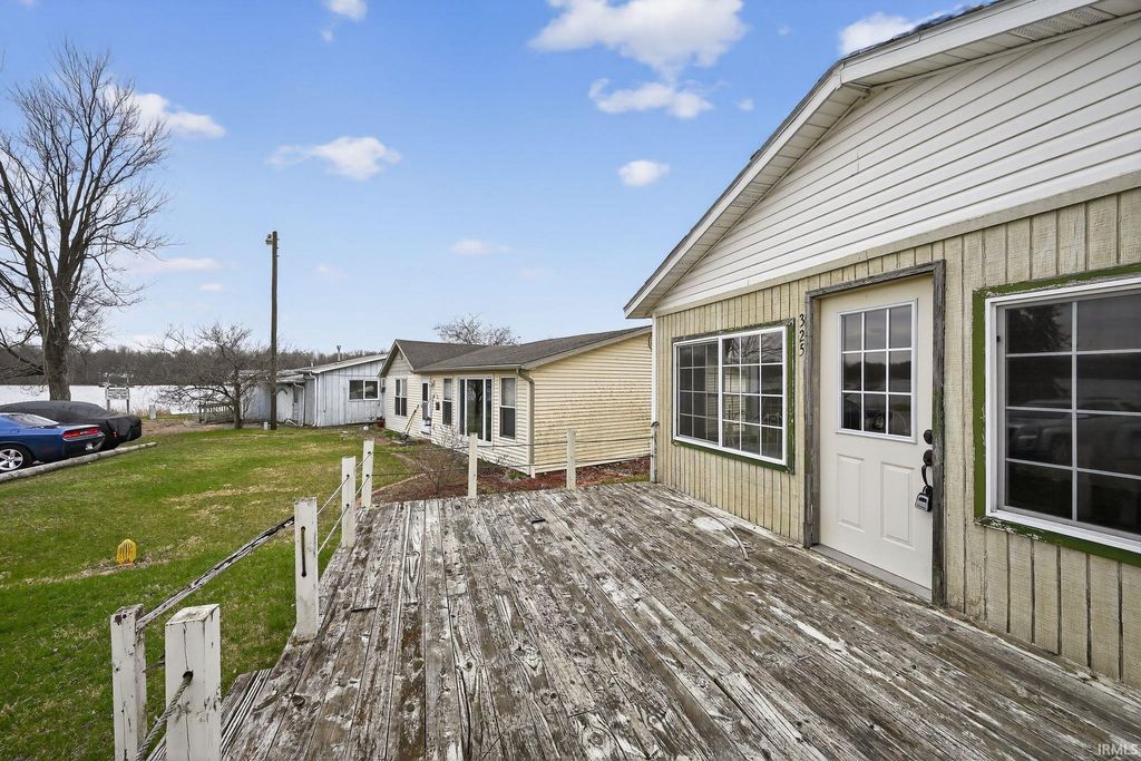 Photo of 3254 Circle Drive, Columbia City, IN 46725 (MLS # 202611795)