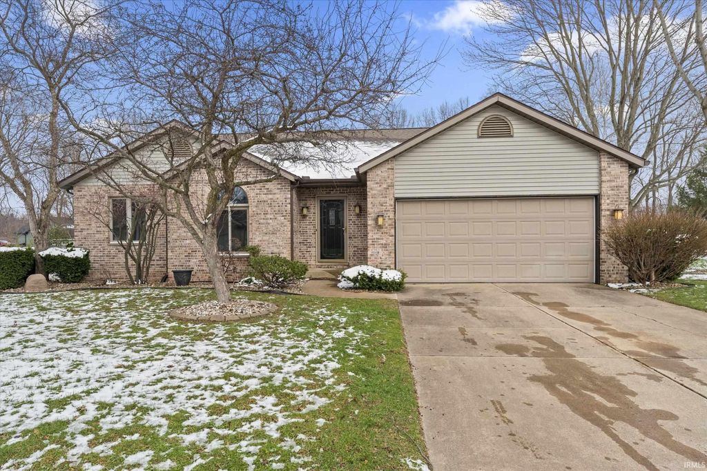 Photo of 52060 Falcon Chase Drive, Granger, IN 46530 (MLS # 202609067)