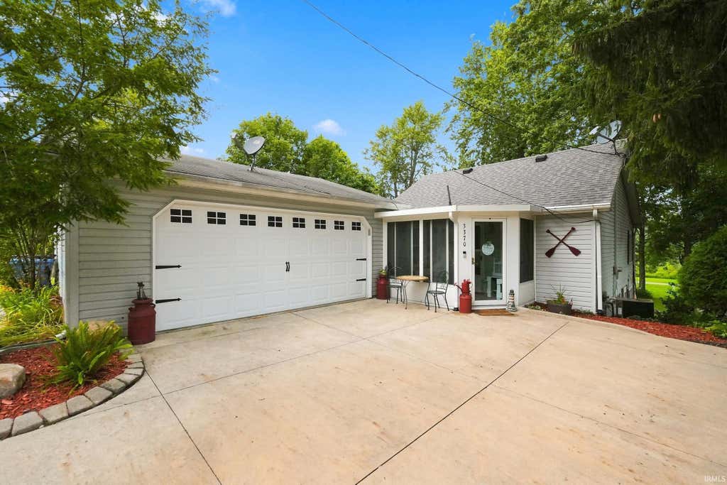 Photo of 3370 W Old Lake Road, Columbia City, IN 46725 (MLS # 202634031)