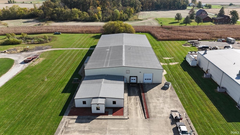 Photo of 199 Raymond Street, Hope, IN 47246 (MLS # 202643713)