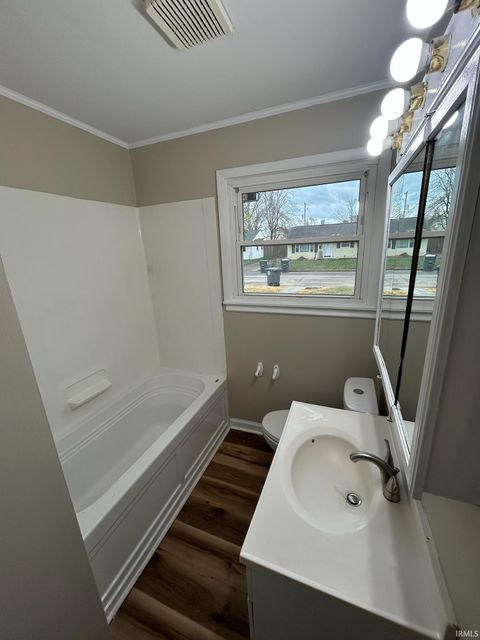 Tiny photo for 2904 Madison Avenue, Evansville, IN 47714 (MLS # 202618483)