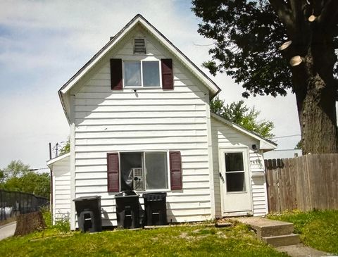 Tiny photo for 1419 S Courtland Street, Kokomo, IN 46902 (MLS # 202518624)