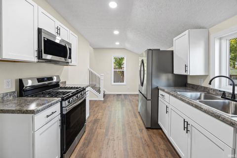Tiny photo for 282 Smith Street, Lafayette, IN 47905 (MLS # 202542158)