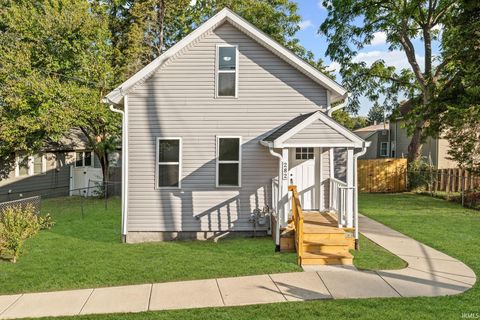 Photo of 282 Smith Street, Lafayette, IN 47905 (MLS # 202542158)