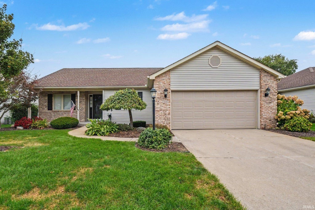Photo of 17829 Bay Hill Drive, South Bend, IN 46635 (MLS # 202640685)