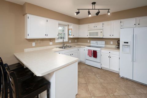 Tiny photo for 3225 Copper Hill Run, Fort Wayne, IN 46804 (MLS # 202612854)