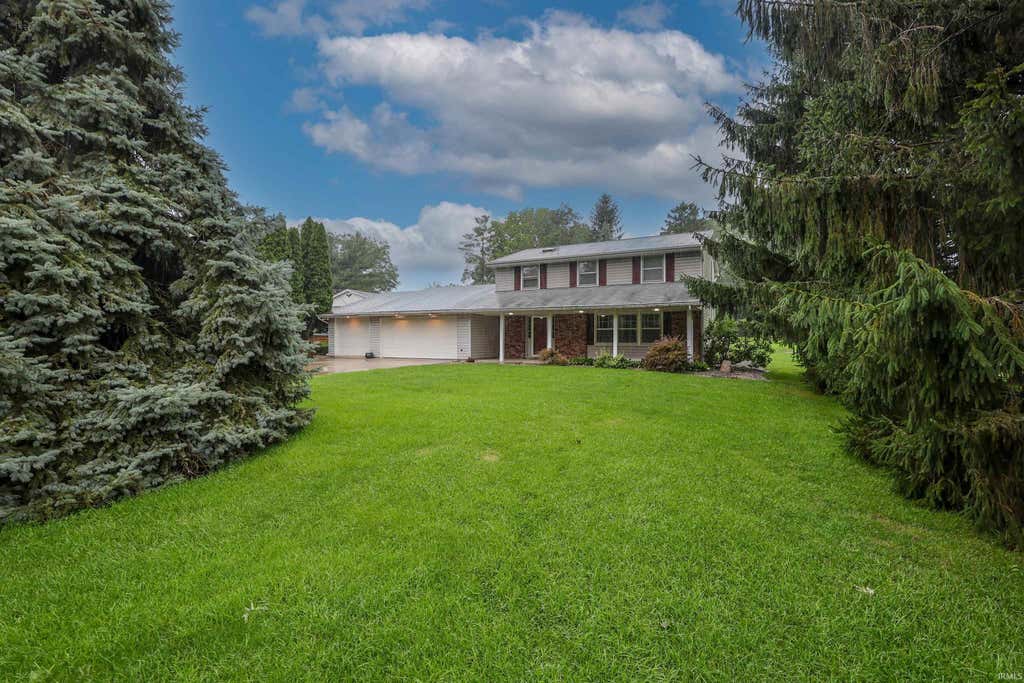 Photo of 7426 Kruge Drive, Fort Wayne, IN 46809 (MLS # 202633079)