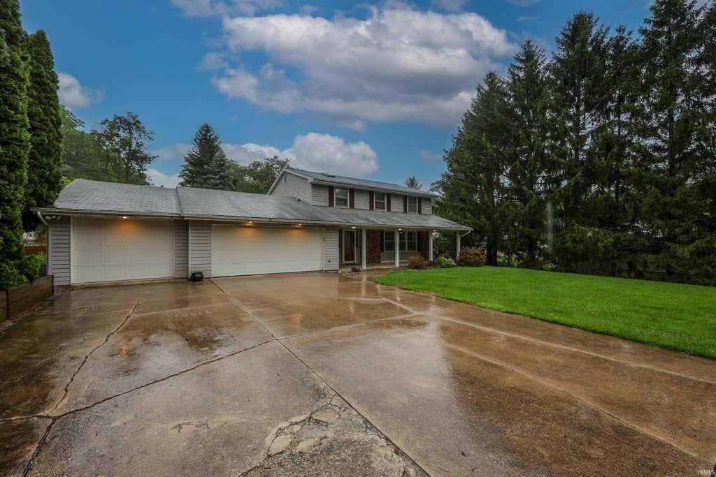 Photo of 7426 Kruge Drive, Fort Wayne, IN 46809 (MLS # 202633079)