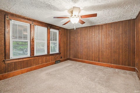 Tiny photo for 1802 Caroline Street, South Bend, IN 46613 (MLS # 202631340)