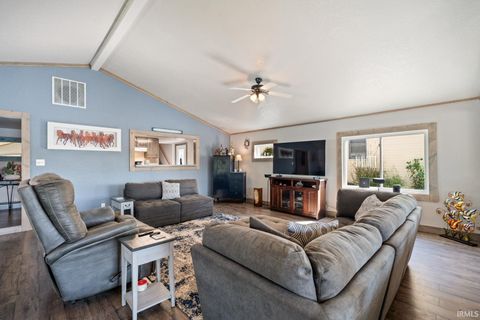 Tiny photo for 1770 E Poplar Road, Columbia City, IN 46725 (MLS # 202538115)