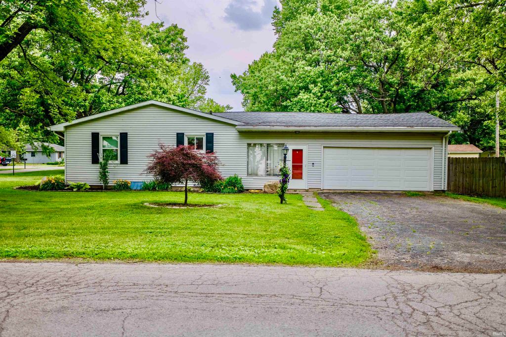 Photo of 602 N Metts Street, Ossian, IN 46777 (MLS # 202544877)