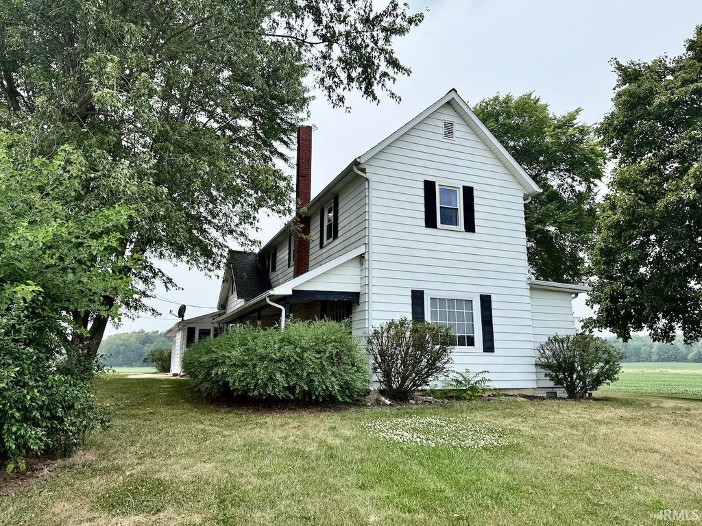Photo of 2086 S 300 E Road, Hartford City, IN 47348 (MLS # 202629576)