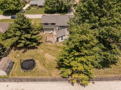 Tiny photo for 2209 W Woodmont Drive, Muncie, IN 47304 (MLS # 202622276)