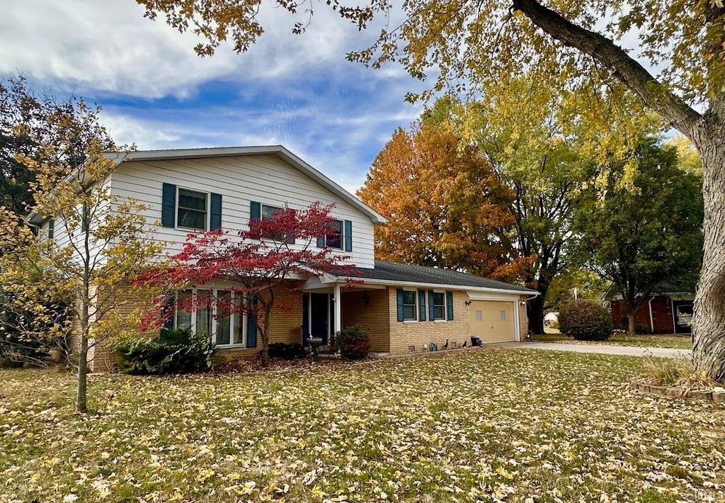 Photo for 2915 Rose Lane, Kokomo, IN 46902 (MLS # 202543836)