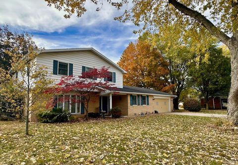 Photo of 2915 Rose Lane, Kokomo, IN 46902 (MLS # 202543836) Photo of 2915 Rose Lane, Kokomo, IN 46902 (MLS # 202543836)