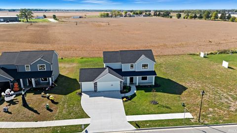 Photo of 1010 Bryce Circle, Ligonier, IN 46797 (MLS # 202541110)