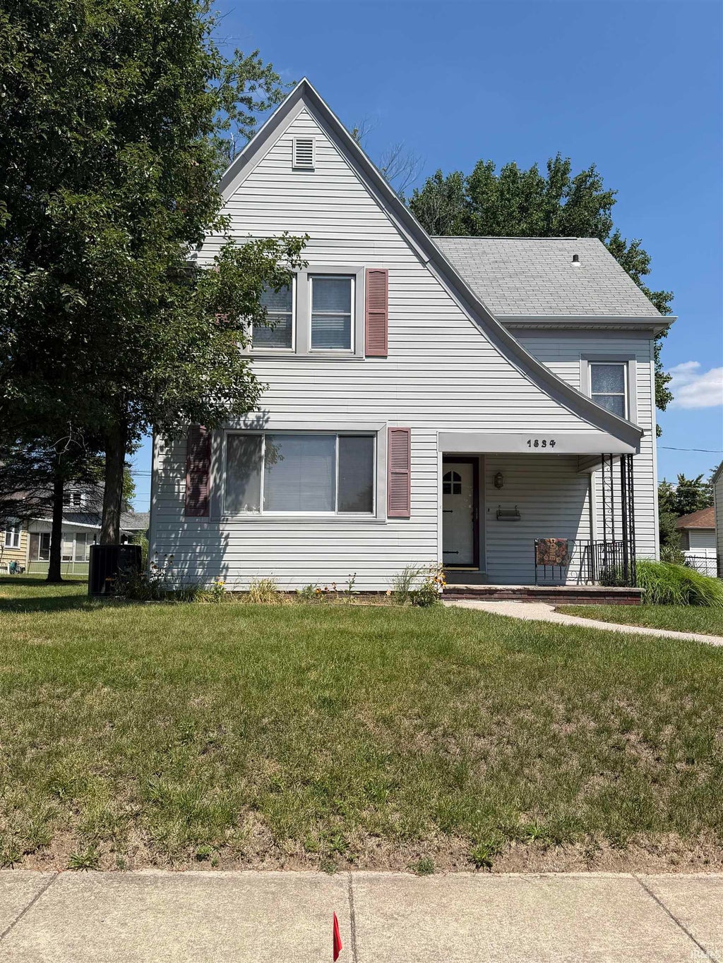 Photo of 1834 Clover Lane, Fort Wayne, IN 46808 (MLS # 202633484)