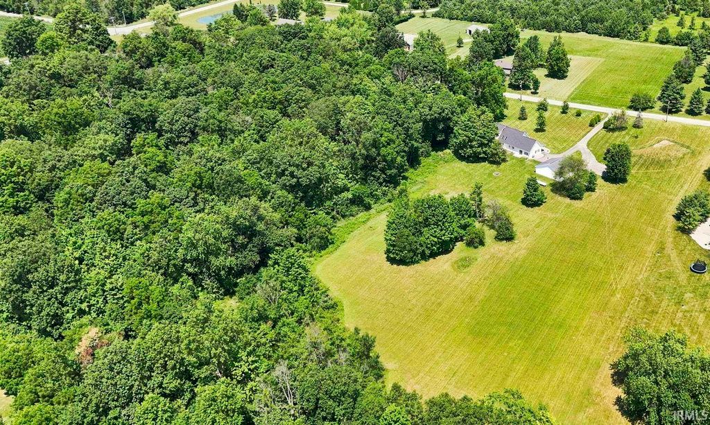 Photo of 7819 Greenwell Road, Churubusco, IN 46723 (MLS # 202627838)