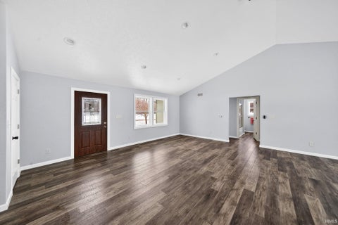 Tiny photo for 11102 N Dogleg Dr E Dr, Syracuse, IN 46567 (MLS # 202644899)